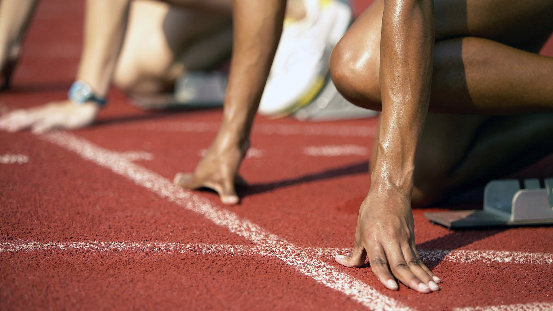 青少年体育参与频率与自我认同感关系研究，青少年参加体育运动的动机