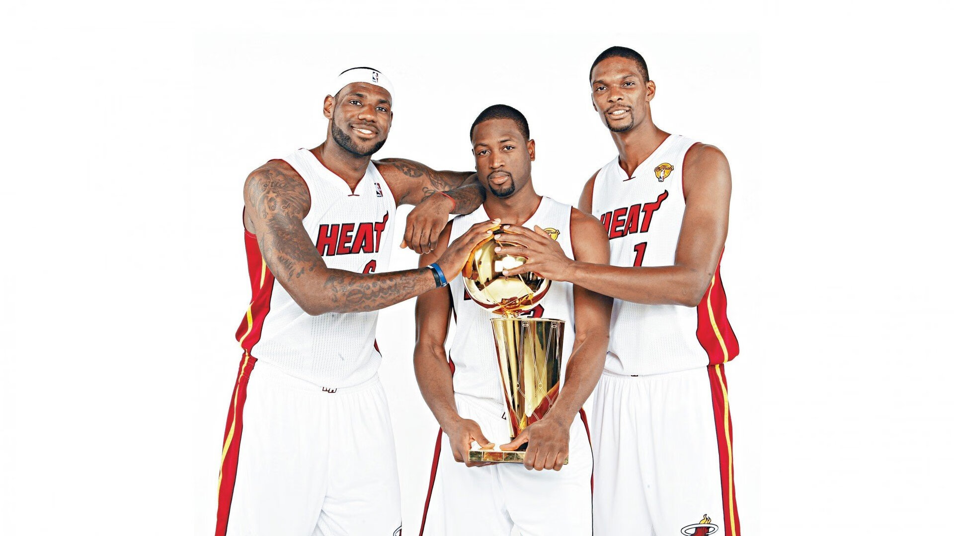 中国女篮用拼搏赢得荣耀，中国女篮强势夺金